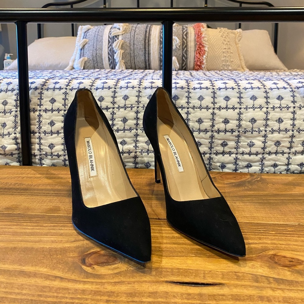 Manolo Blahnik BB Black Pointed Toe Pumps - 39 1/2